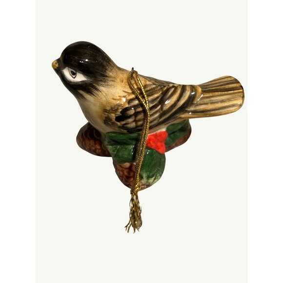 Hand-Painted Vintage Ceramic Bird Figurine Ornament. - Picture 2 of 12